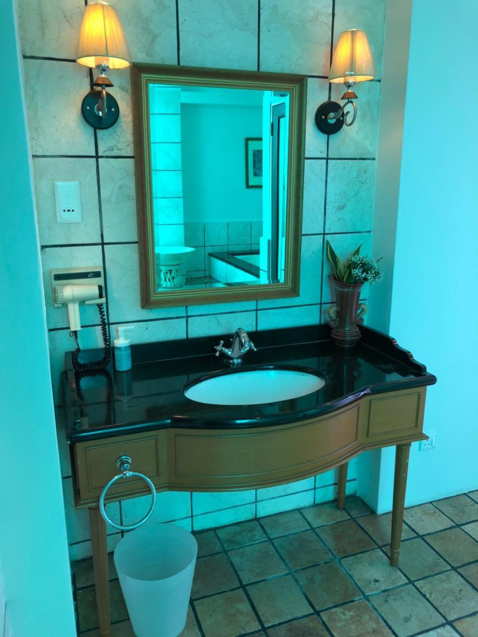 Private Water Chalet Port Dickson Bagian luar foto